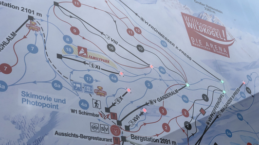CPS - Control system for magnetically movable LED spots in the panorama image in the Wildkogel Arena ski area, Neukirchen am Großvenediger