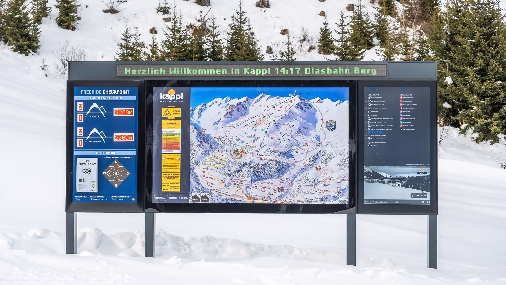 New Panorama Info System with LEDs in the picture, LCD screen and freeride checkpoint at the top station of the new Diasbahn in the Kappl ski area
