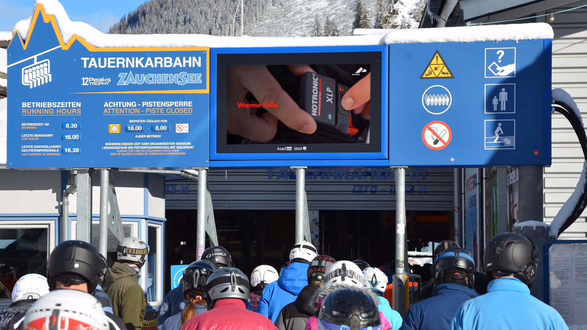 Digital signage banner system at the Tauernkar valley station with advertising spot from Zanier