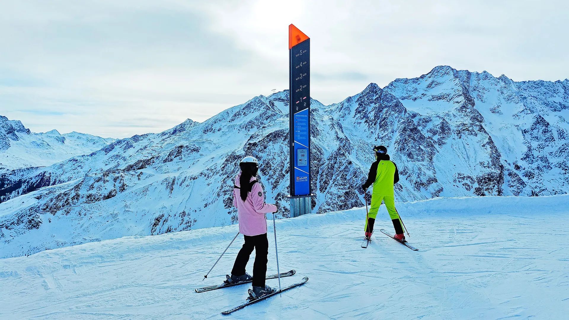 Freeride Tower at the entrance to the open terrain in the Sölden ski area
