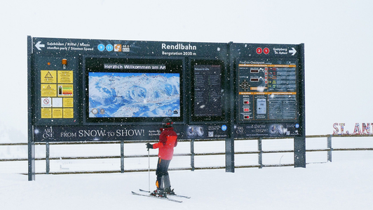 FreerideCheckpoint integrated into Panorama Info System with ski slope guidance system modules at Ski Arlberg, St. Anton