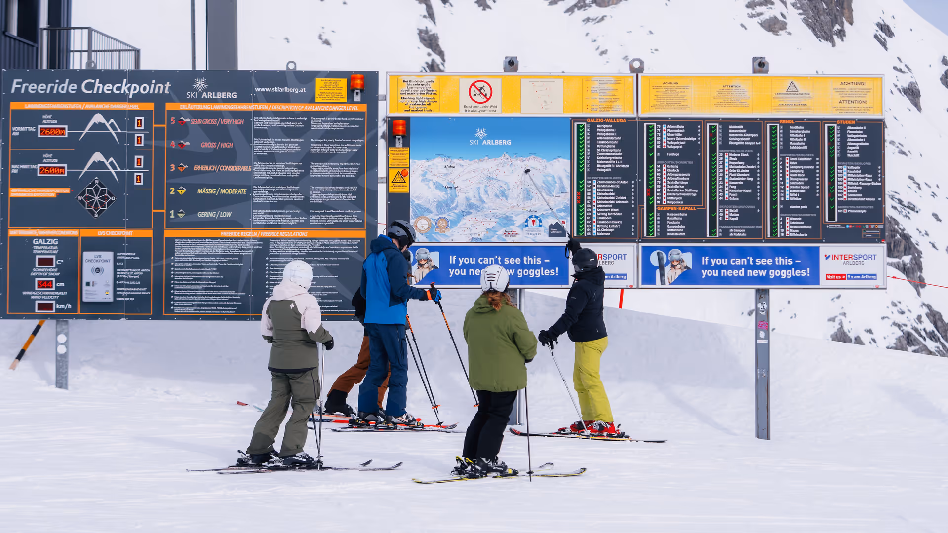 FreerideCheckpoint kombiniert mit Panorama-Infoanlage am SkiArlberg, St. Anton