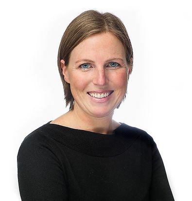 Portrait Backoffice-Mitarbeiterin Bergbahnen und Verwaltung