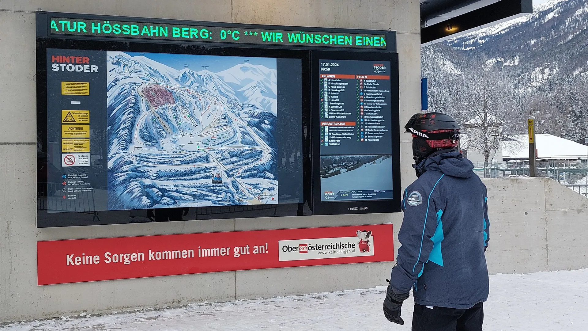 Panorama Info System with advertising board of Oberösterreichische Versicherung in the Hinterstoder-Wurzeralm ski area, Hinterstoder