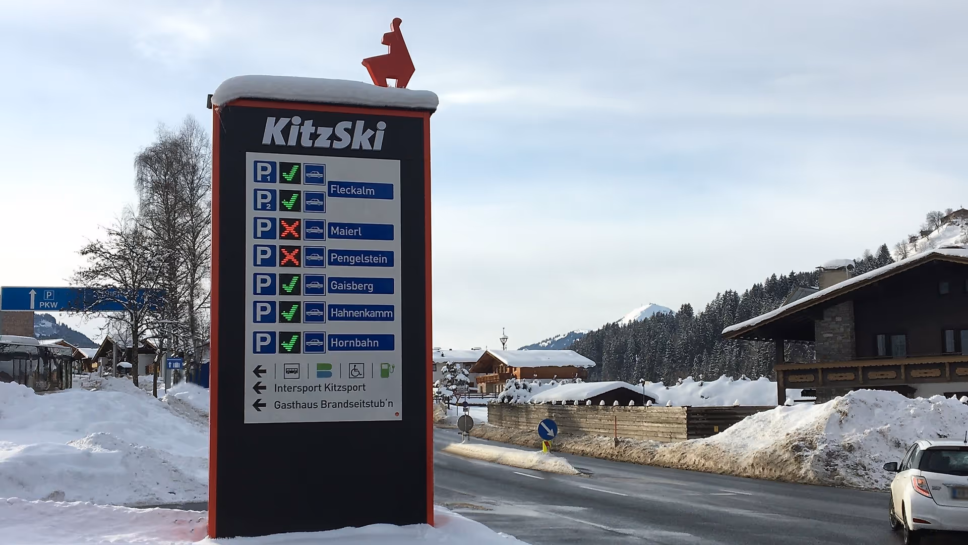 Parking guidance system with LED modules in the Kitzbühel ski resort