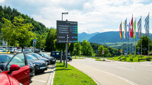 Parking guidance system as LED video wall in the Oberstaufen summer mountain region