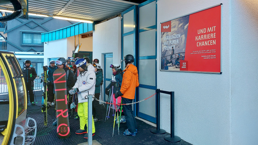 4 sheets of poster with Tirol Werbung motif in the See ski area in Paznaun
