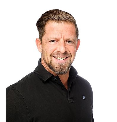 Vertriebsmitarbeiter bei der sitour Marketing GmbH im Bereich Bergbahnen und Medien