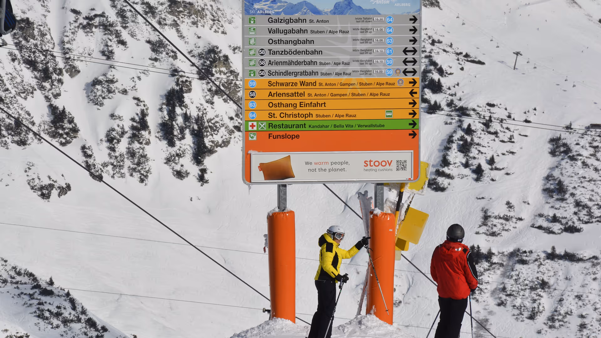 Ski slope guidance system with stoov motif at Ski Arlberg, St. Anton