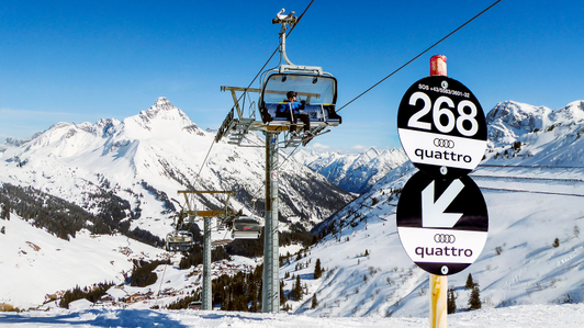 Ski slope marking for black slope with Audi motif at Ski Arlberg, Warth