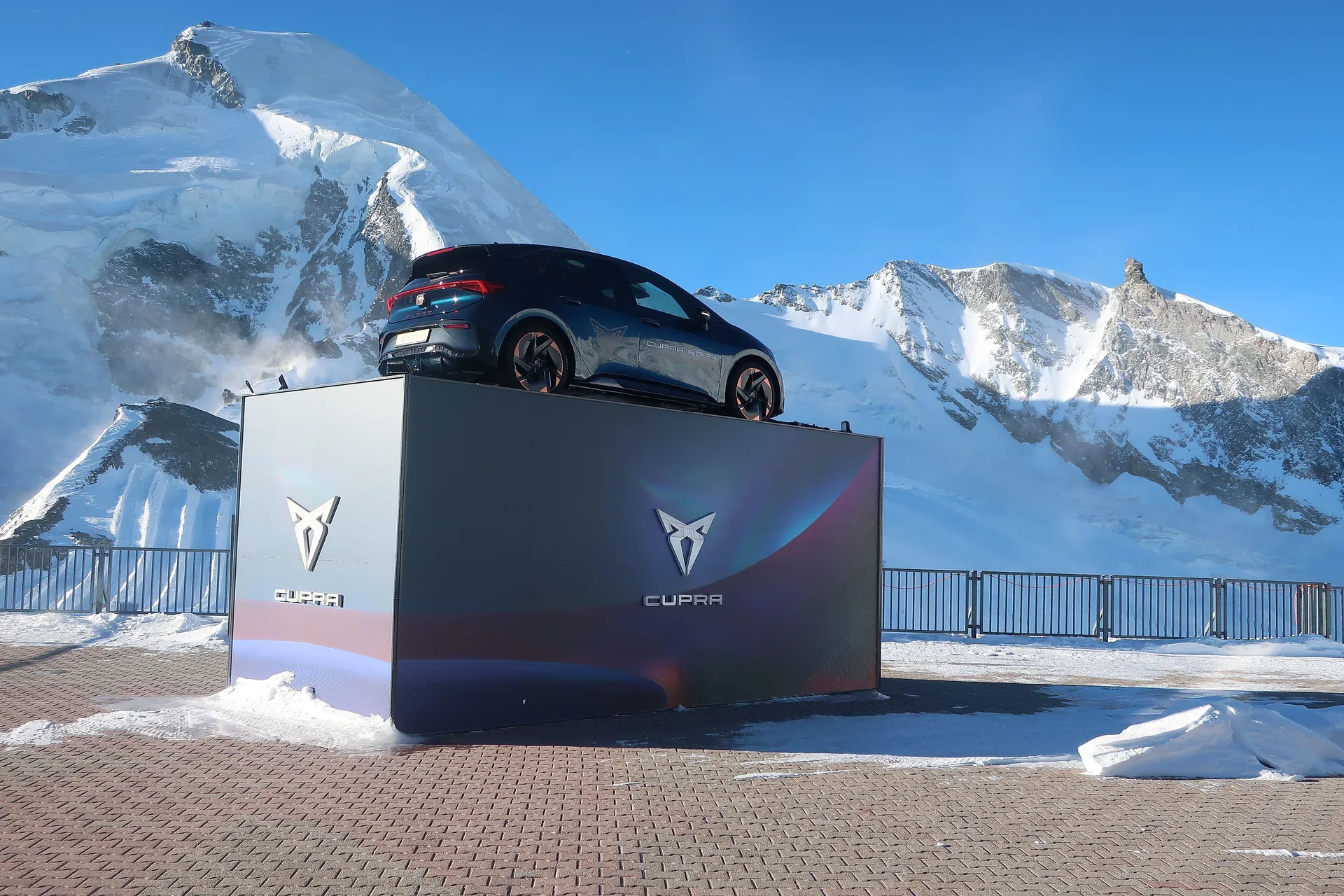 Special Cupra project with vehicle placement in a Swiss ski resort