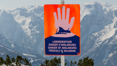 "Avalanche danger" warning sign in the Hinterstoder-Wurzeralm ski area, Hinterstoder